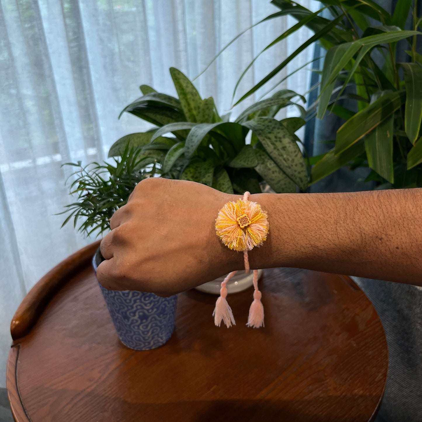 Gulabi Noor Rakhi