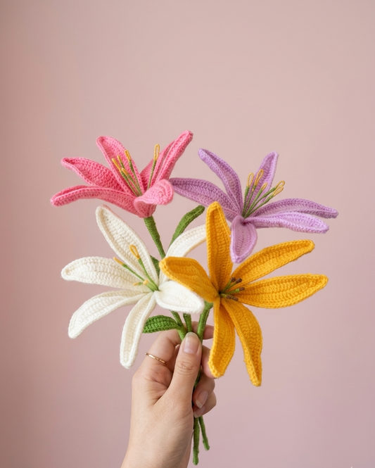 Handmade Crochet Lily Flower Bouquet (Multicolor)